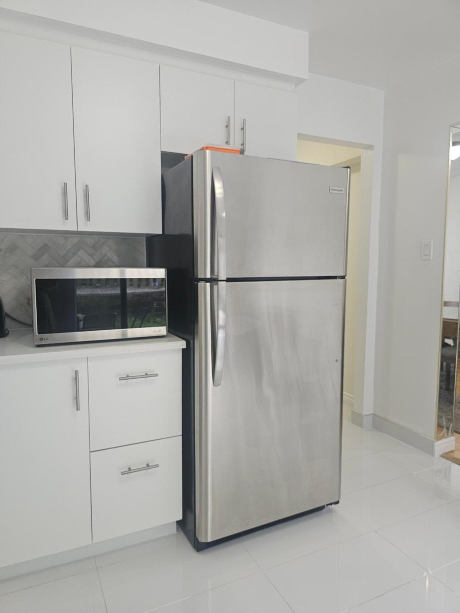 Modern Bright Cozy 3Bed 3Bath Vacation House In Ajax, Greater Toronto Area Gta, On, Canada 외부 사진